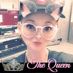 Meet your Posher, Stephanie